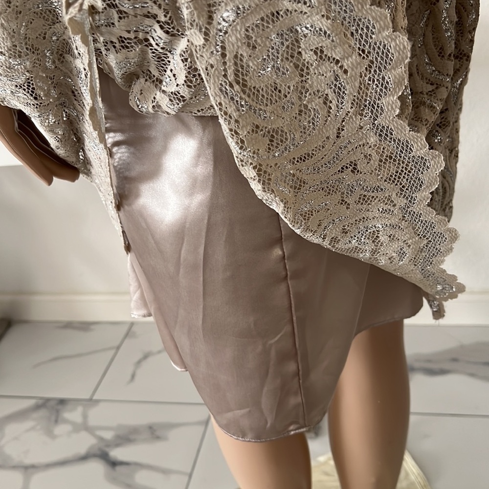 (NWT)(DecoDe-1.8) Ladies fashion Shiny silver lace dress size 8 - Picture 8 of 17